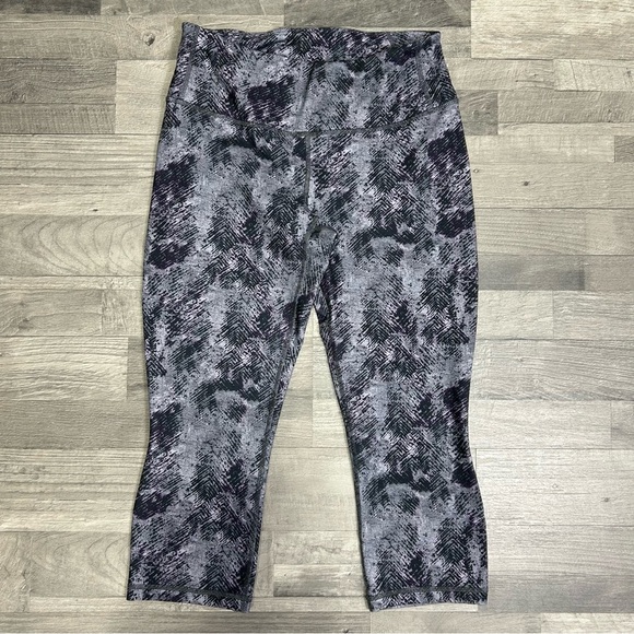 Patagonia Women's Purple Marble Capri Leggings - Picture 1 of 7